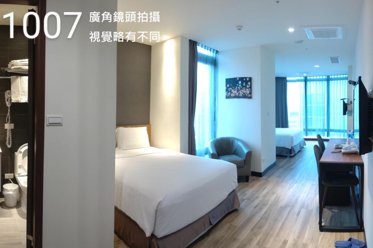 Honest & Warm Hotel Таоуан Екстериор снимка